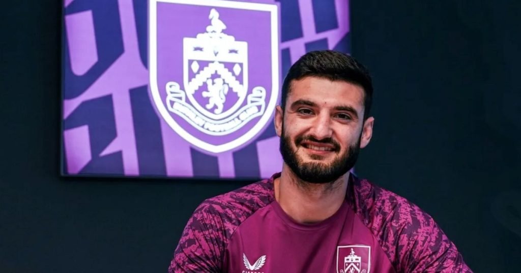 ประวัติ อาร์มานโด โบรย่า