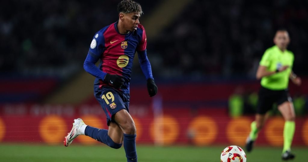 สไตล์การเล่น ลามีน ยามัล