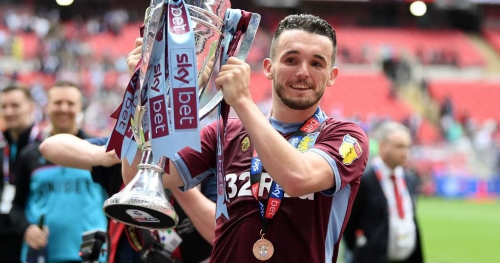 เส้นทางค้าแข้ง จอห์น แม็กกินน์