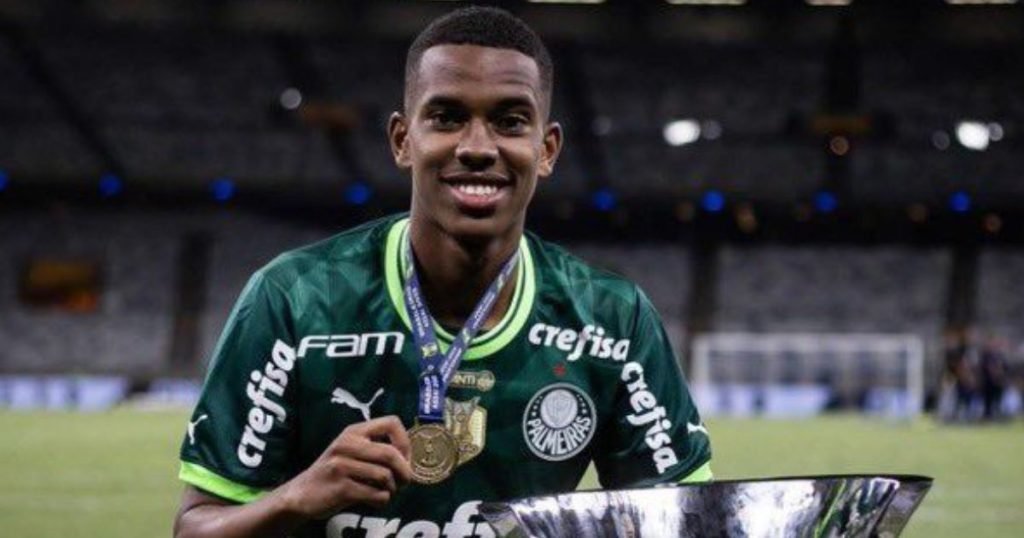 เส้นทางค้าแข้ง เอสเตเวา วิลเลียน