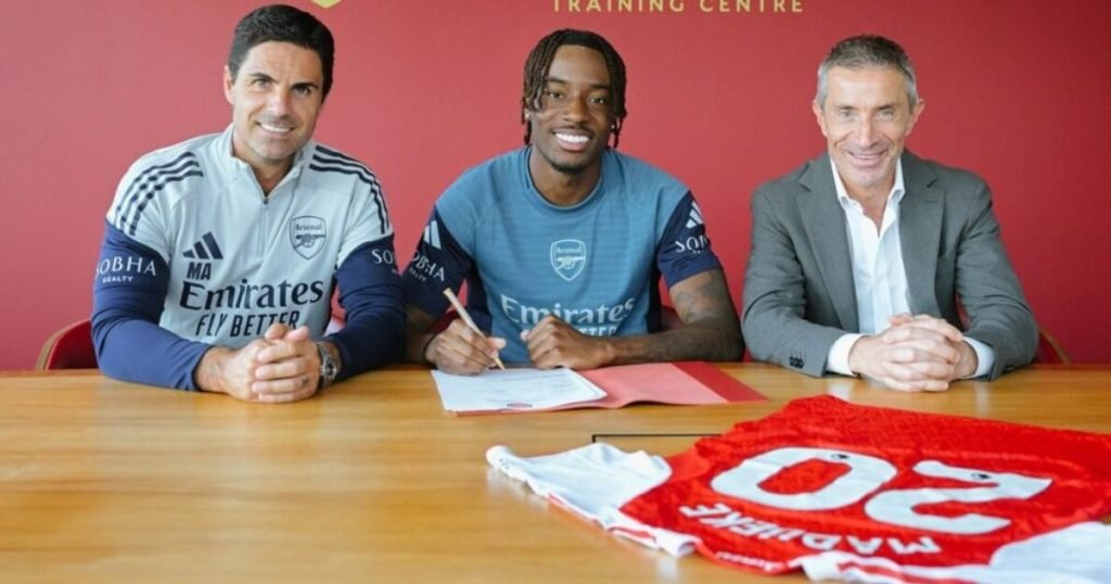 เส้นทางค้าแข้ง โนนี มาดูเอเก้