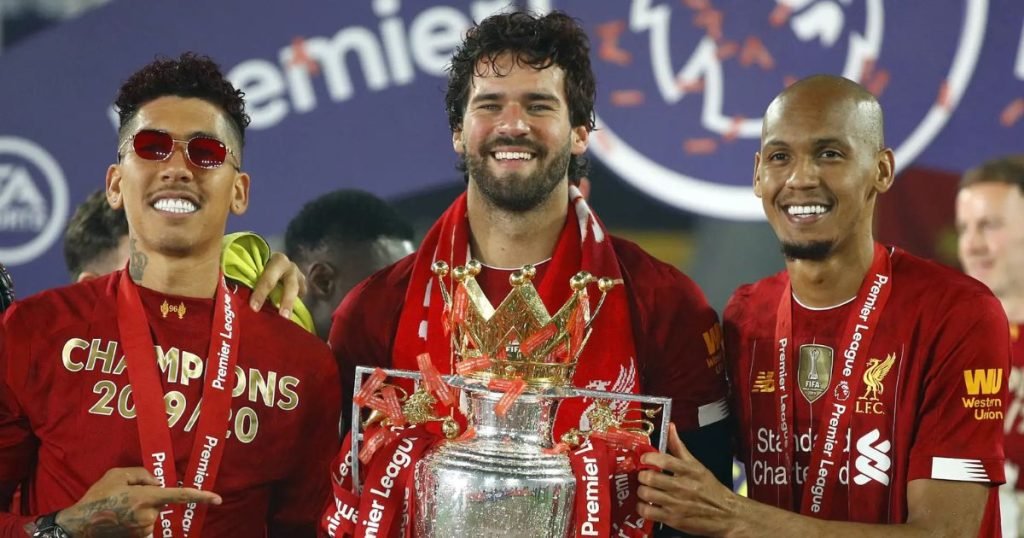 เส้นทางค้าแข้ง โรแบร์โต้ ฟีร์มีโน่