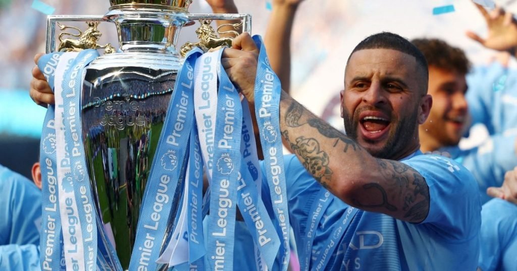 เส้นทางค้าแข้ง ไคล์ วอล์กเกอร์