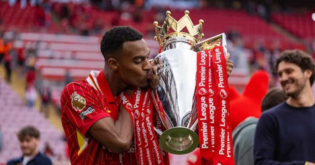 เส้นทางค้าแข้ง ไรอัน กราเฟนแบร์ค