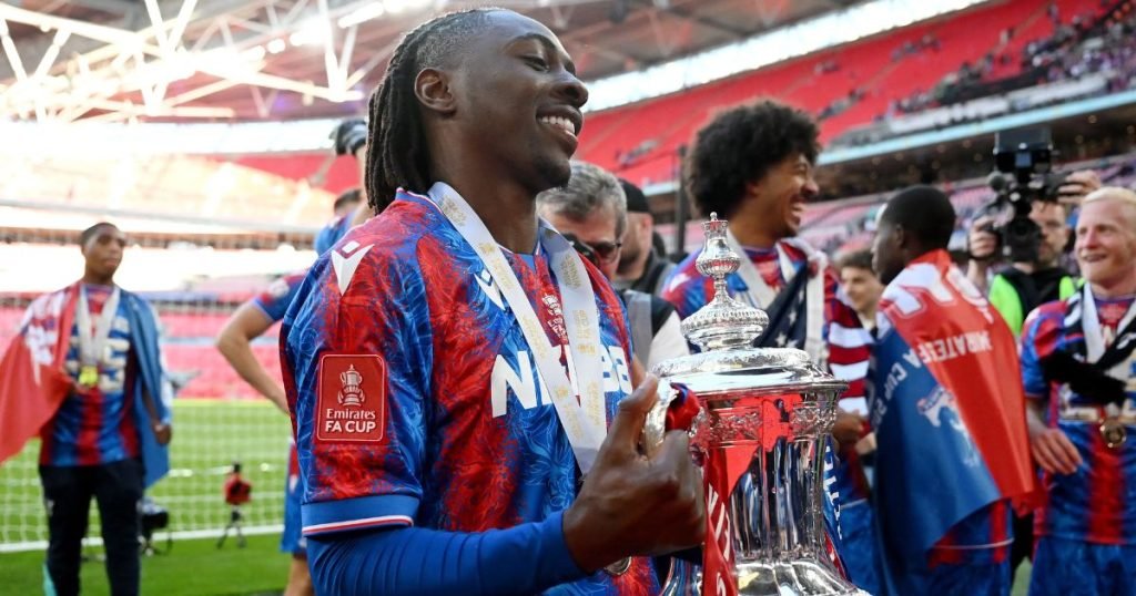 เส้นทางค้าแข้ง__เอเบเรชิ_เอเซ