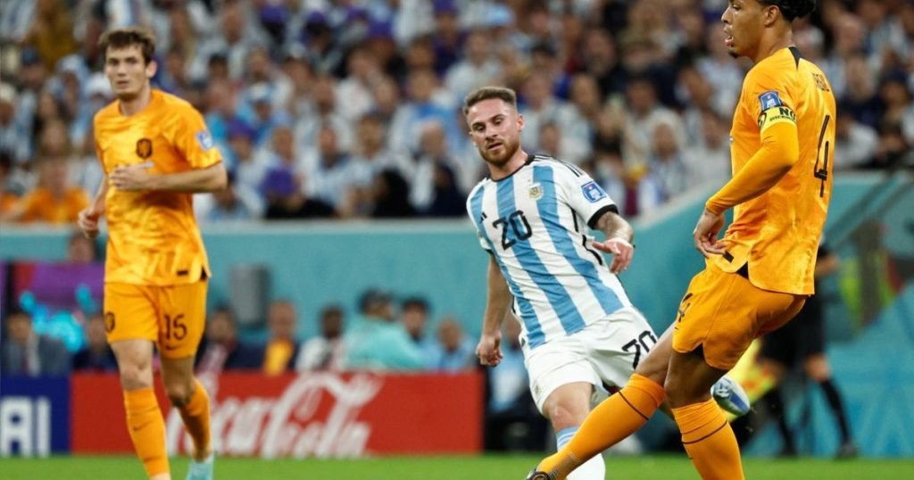 เส้นทางในนามทีมชาติ อเล็กซิส แม็ค อัลลิสเตอร์