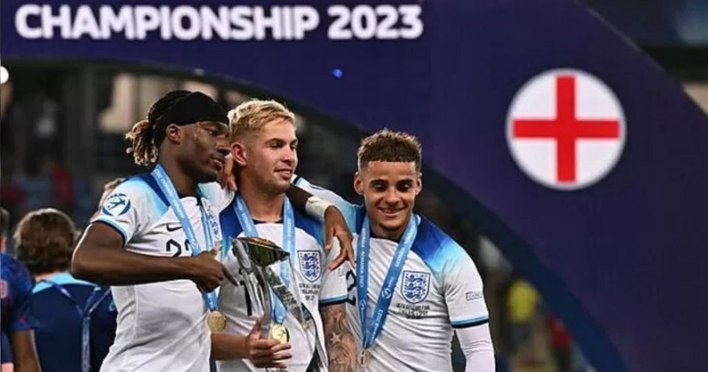 เส้นทางในนามทีมชาติ โนนี่ มาดูเอเก้