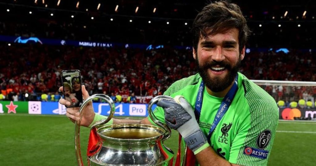 แชมป์ พรีเมียร์ลีก ( 2024–25) อาลีซง แบเกร์