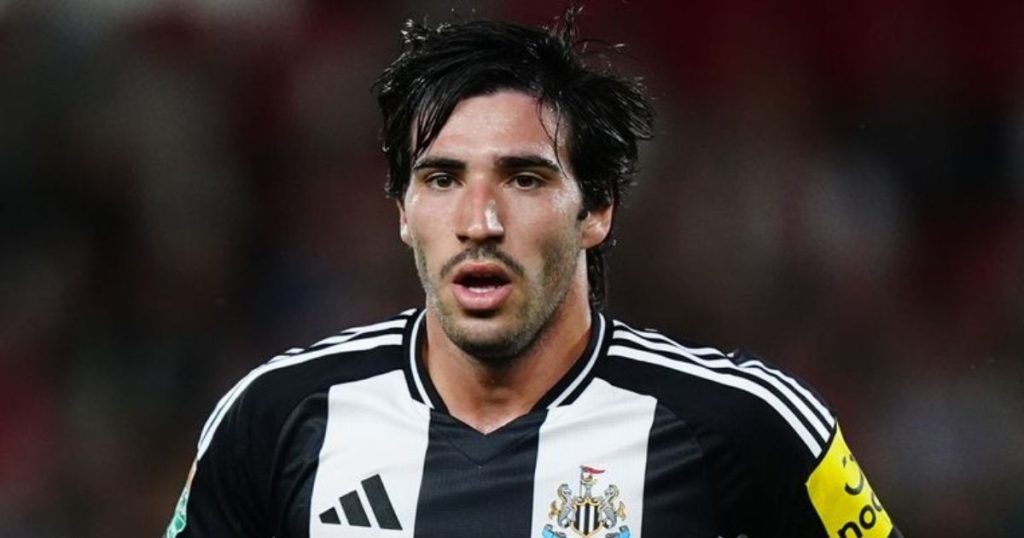 ประวัติ ซานโดร โตนาลี