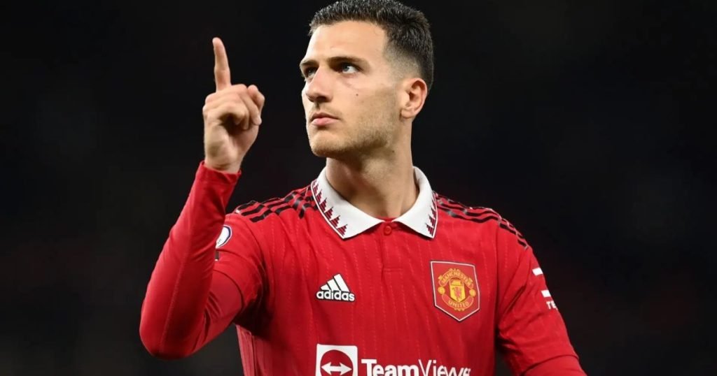 ประวัติ ดีโอโก ดาโล