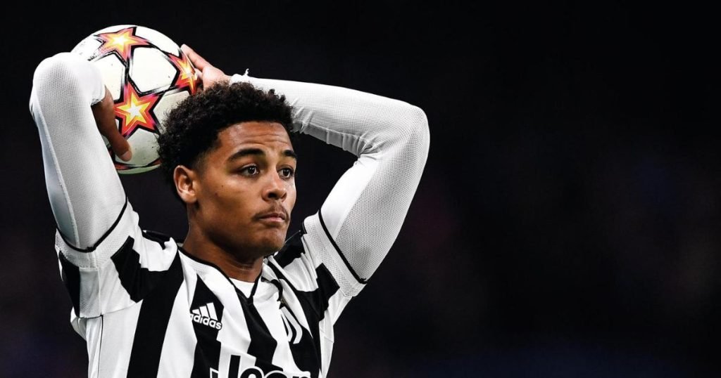 เส้นทางค้าแข้ง โคนี่ เดอ วินเทอร์