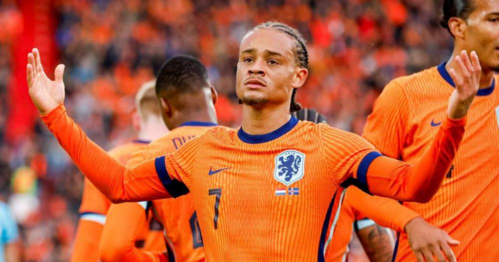 เส้นทางในนามทีมชาติ ชาบี ซิมอนส์