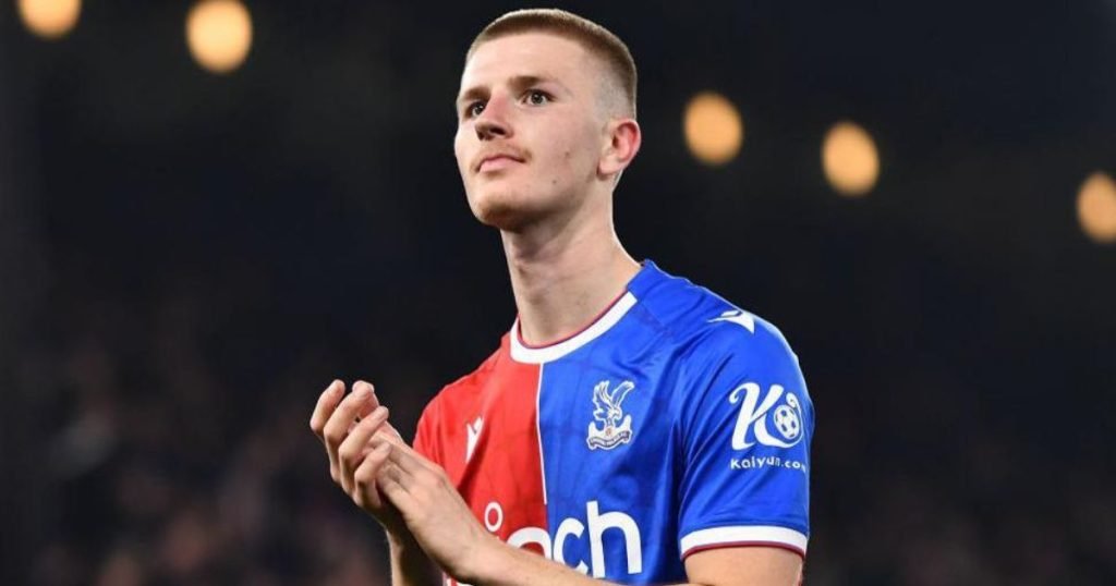 ประวัติ อดัม วอร์ตัน