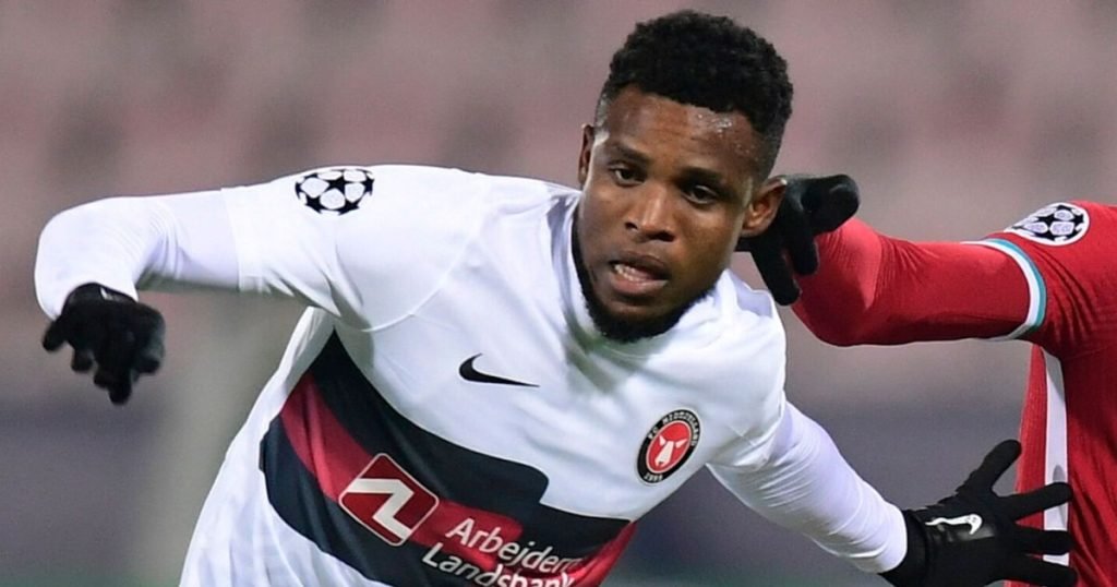 เส้นทางค้าแข้ง แฟรงค์ โอเนกา