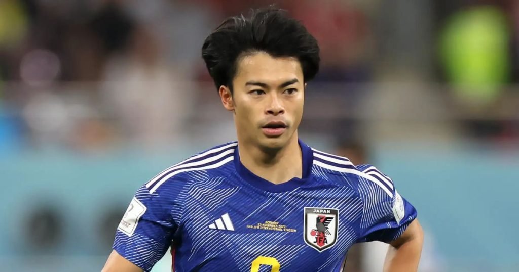 เส้นทางค้าแข้ง คาโอรุ มิโตมะ