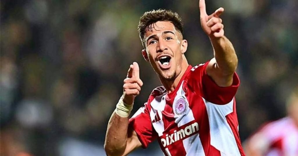 เส้นทางค้าแข้ง ชาราลัมปอส คอสโทลัส