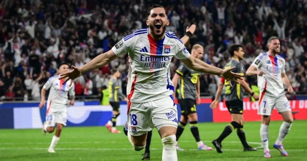 เส้นทางค้าแข้ง รายาน เชอร์กี้