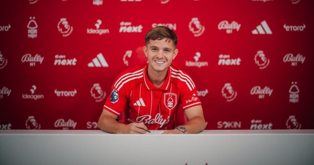 ประวัติ เจมส์ แม็คคาที