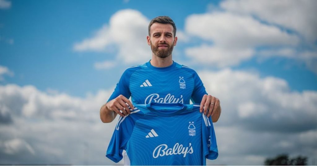 ประวัติ แองกัส กันน์