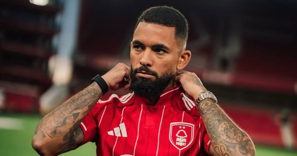 สไตล์การเล่น ดักลาส ลูอีซ