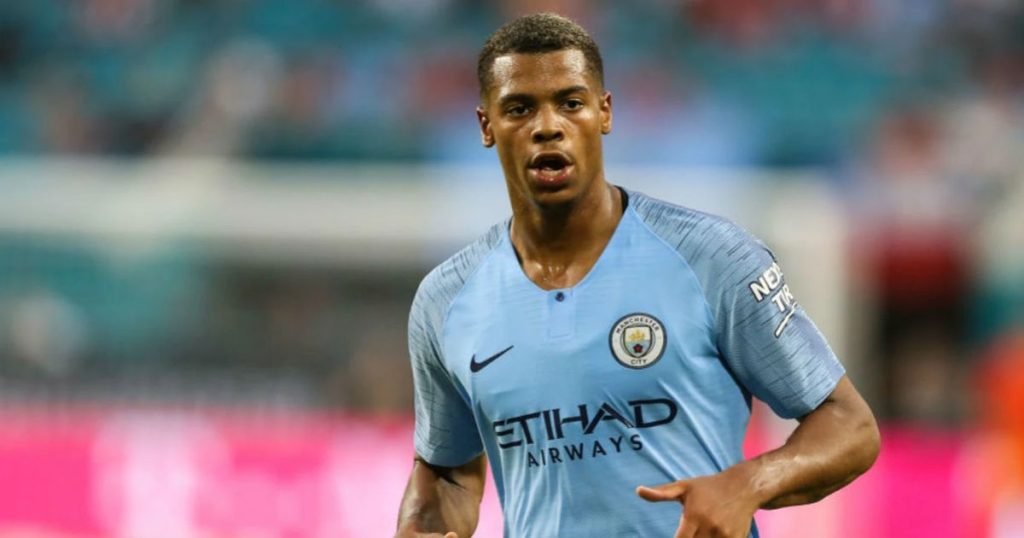 เส้นทางค้าแข้ง ลูคัส เมชา