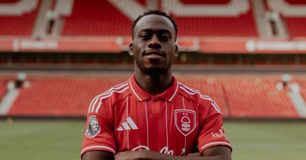 เส้นทางค้าแข้ง อาร์โน คาลิมูอ็องโด