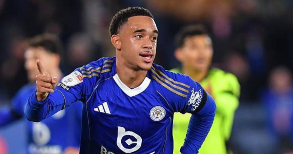 ประวัติ แอรอน แรมซีย์