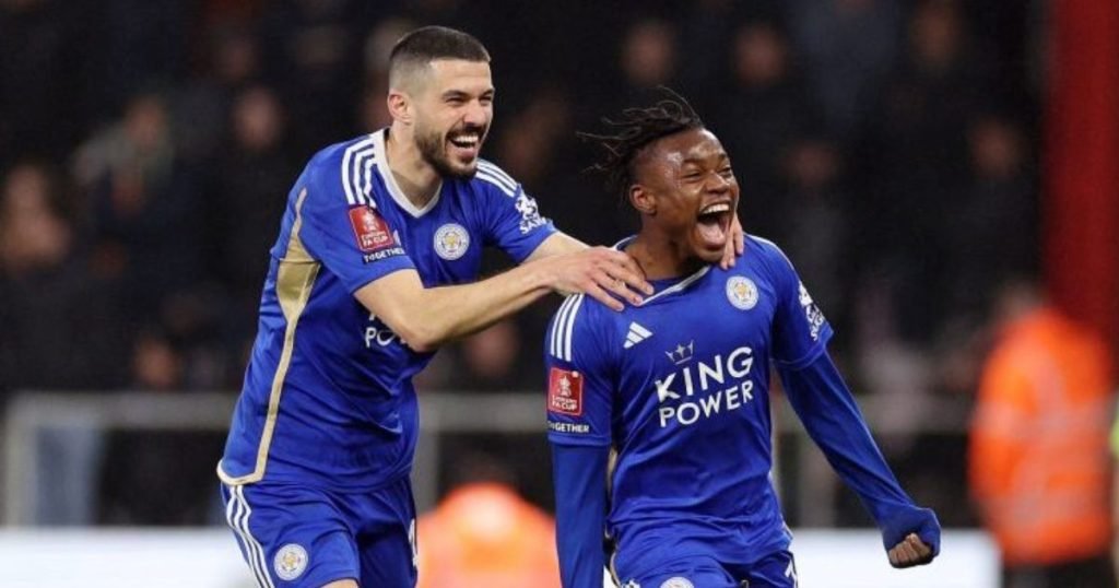 เส้นทางค้าแข้ง อับดุล ฟาตาวู