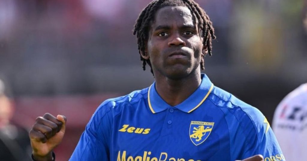 เส้นทางค้าแข้ง คาเลบ โอโคลี