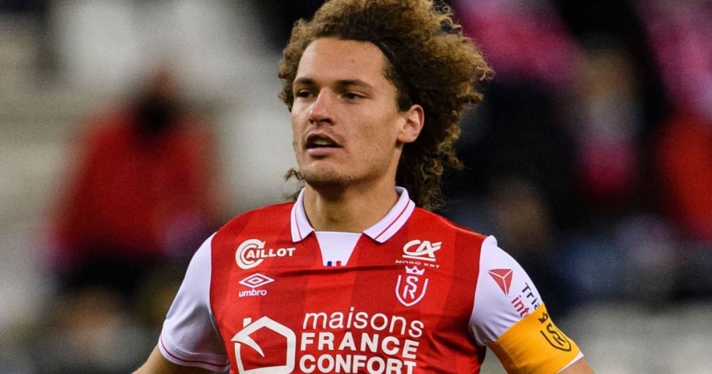 เส้นทางค้าแข้ง เวาท์ ฟาส